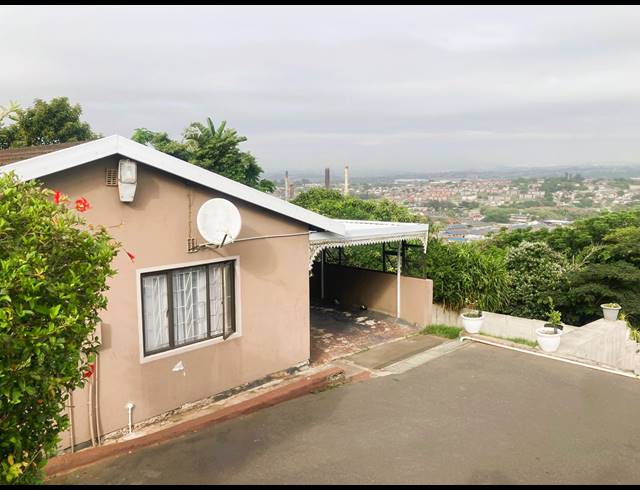 3 BEDROOM HOUSE FOR SALE IN BLUFF